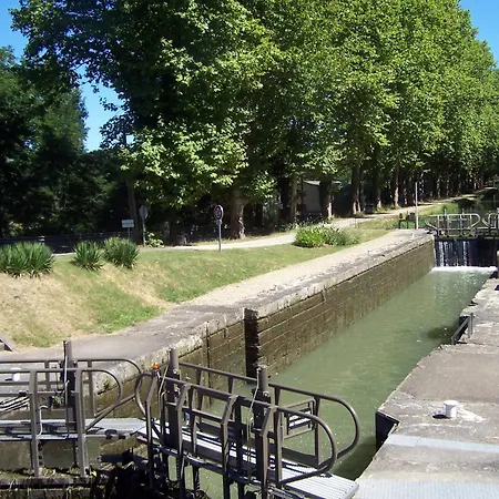 Les Du Font D'uzas 3* Meilhan-sur-Garonne